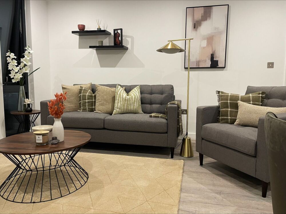 Why 25 Years of Experience Matters When Choosing a B2B Furnishing Partner