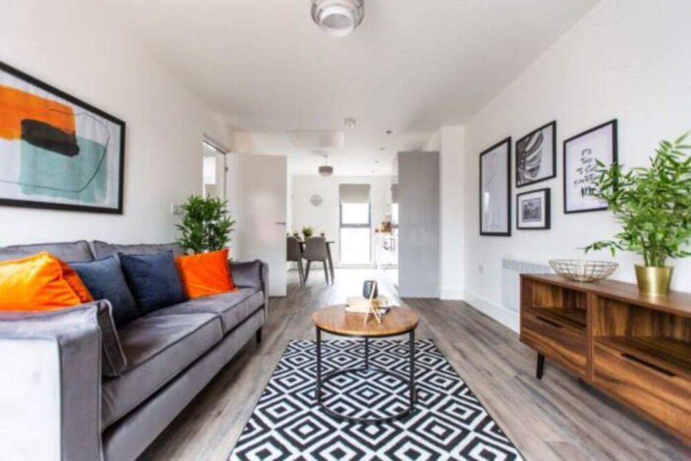 Tailored vs. Standard Furniture Packages: What is Best for Your Investment?